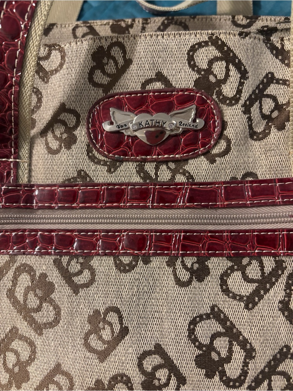 Kathy Van Zeeland Y2K Carry On Crown Duffel Bag - Picture 6 of 6